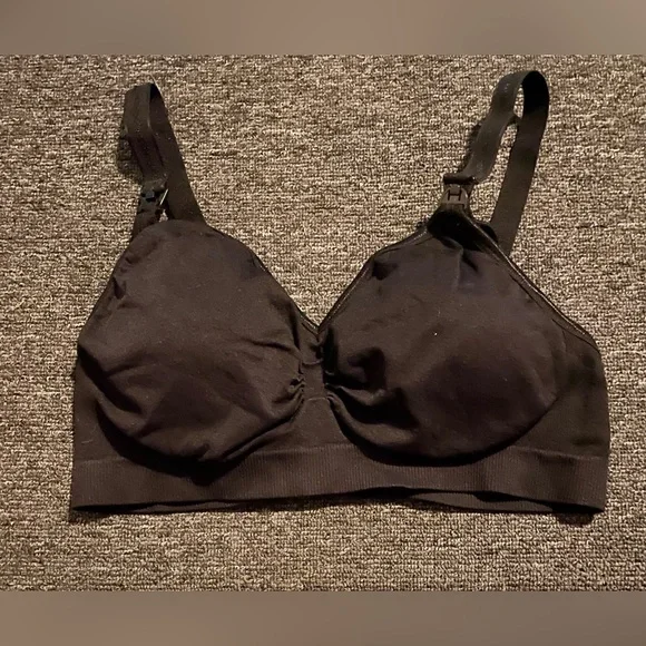 Lot of 3 nursing bras size xl  they’ve been laundered and that’s it. Unused. - Picture 6 of 10